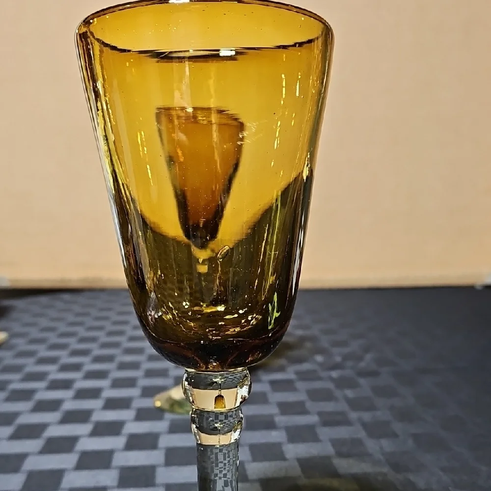 Beautiful Handblown William Sonoma Montecito Amber Wine Glasses, Set Of 2